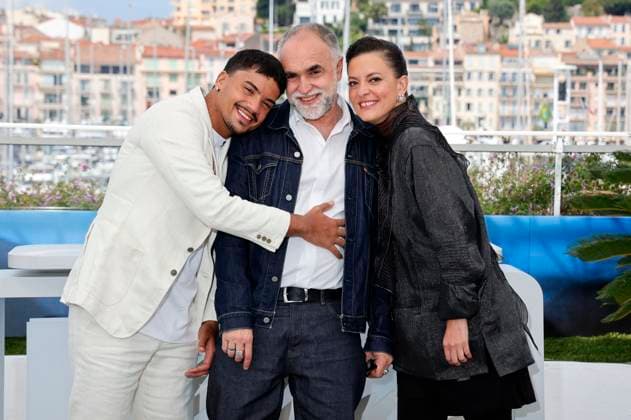 Iago Xavier, Karim Ainouz and Nataly Rocha at the photocall for the feature film Motel Destino at the Festival de Cannes 2024 77 Cannes International Film Festival at the Palais des Festivals Cannes, 23 05 2024 Foto:xD.xBedrosianx xFuturexImagex motel_4508