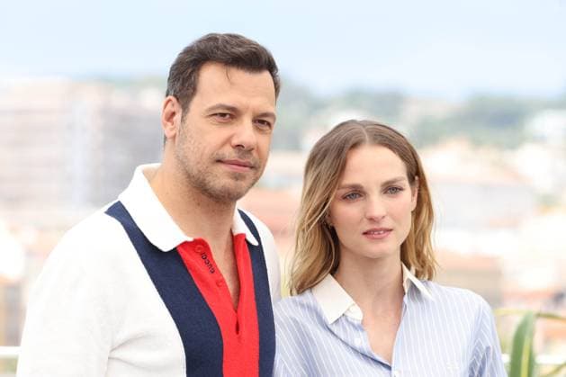 CANNES, FRANCE MAY 23 G D Laurent LAFITTE, actor, Adele SIMPHAL, actress, during the photocall of the film The Count of Monte Cristo projected Hors CompÃ tition at the 77th Cannes Film Festival at the Palais des Festivals on May 23, 2024 in Cannes, France CINEMA 77eme Festival de Cannes Photocall 23 05 2024 ValentinaClaret Panoramic 