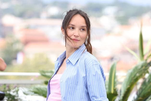 CANNES, FRANCE MAY 23 G D Anais DEMOUSTIER, actress, during the photocall of the film Â Le Comte de Monte Cristo Â projected Hors CompÃ tition at the 77th Cannes Film Festival at the Palais des Festivals on May 23, 2024 in Cannes, France CINEMA 77eme Festival de Cannes Photocall 23 05 2024 ValentinaClaret Panoramic 