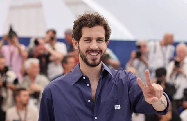 Photocall du film Vivre, Mourir, Renaitre To Live, To Die, To Live Again lors du 77eme Festival International du Film de Cannes Victor Belmondo Photocall du film Vivre, Mourir, Renaitre To Live, To Die, To Live Again lors du 77eme Festival International du Film de Cannes le 23 mai 2024 Jacovides Moreau bestimage Photocall for the film Vivre, Mourir, Renaitre Live, Die, Reborn at the 77th edition of the Cannes Film Festival in Cannes, southern France, on May 23, 2024 Cannes France Copyright: xJACOVIDES-MOREAUx xBESTIMAGExJACOVIDES-MOREAUx xBESTIMAGEx