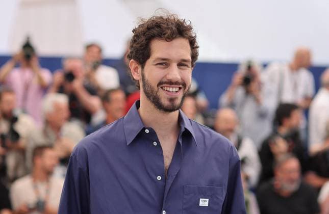 Photocall du film Vivre, Mourir, Renaitre To Live, To Die, To Live Again lors du 77eme Festival International du Film de Cannes Victor Belmondo Photocall du film Vivre, Mourir, Renaitre To Live, To Die, To Live Again lors du 77eme Festival International du Film de Cannes le 23 mai 2024 Jacovides Moreau bestimage Photocall for the film Vivre, Mourir, Renaitre Live, Die, Reborn at the 77th edition of the Cannes Film Festival in Cannes, southern France, on May 23, 2024 Cannes France Copyright: xJACOVIDES-MOREAUx xBESTIMAGExJACOVIDES-MOREAUx xBESTIMAGEx