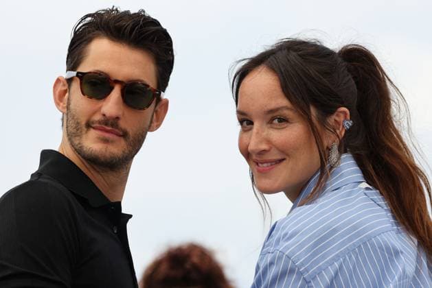 Cannes - Le Comte De Monte-Cristo Photocall AnaÃ¯s Demoustier and Pierre Niney attend the Le Comte De Monte-Cristo Photocall at the 77th annual Cannes Film Festival at Palais des Festivals on May 23, 2024 in Cannes, France. Photo by Shootpix ABACAPRESS.COM Cannes France  Copyright: xShootpix ABACAx