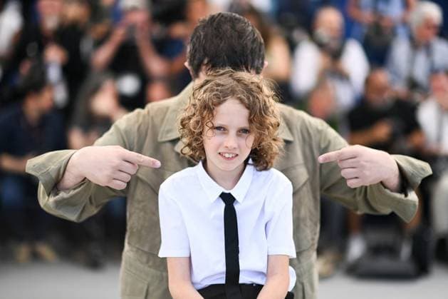Entertainment Bilder des Tages Cannes - Le Roman De Jim Photocall Karim Leklou and Eol Personne attending the Le Roman De Jim Photocall as part of the 77th Cannes International Film Festival in Cannes, France on May 23, 2024. Photo by Aurore Marechal ABACAPRESS.COM Cannes France  Copyright: xMarechalxAurore ABACAx