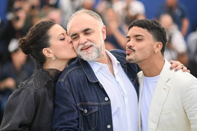 Cannes Motel Destino Photocall Nataly Rocha, Karim Ainouz and Iago Xavier attending the Motel Destino Photocall as part of the 77th Cannes International Film Festival in Cannes, France on May 23, 2024. Photo by Aurore Marechal ABACAPRESS.COM Cannes France  Copyright: xMarechalxAurore ABACAx