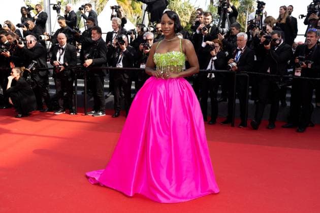 B MontÃ e des marches du film Â L?amour ouf Â lors du 77eme Festival International du Film de Cannes Aja Naomi King MontÃ e des marches du film Â L?amour ouf Â lors du 77eme Festival International du Film de Cannes, au Palais des Festivals Ã Cannes Le 23 mai 2024 Olivier Borde Bestimage Red carpet of the movie Â Beating HeartsÂ during the 77th Cannes International Film Festival at the Palais des Festivals in Cannes, France On may 23rd 2024 Cannes France  Copyright: xOLIVIERxBORDEx xBESTIMAGExOLIVIERxBORDEx xBESTIMAGEx