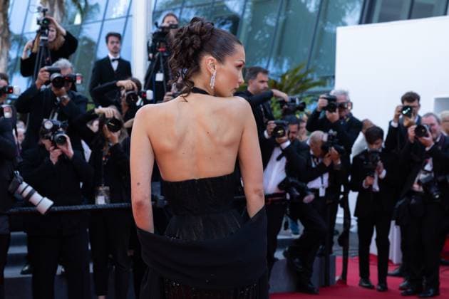 B MontÃ e des marches du film Â L?amour ouf Â lors du 77eme Festival International du Film de Cannes Bella Hadid MontÃ e des marches du film Â L?amour ouf Â lors du 77eme Festival International du Film de Cannes, au Palais des Festivals Ã Cannes Le 23 mai 2024 Olivier Borde Bestimage Red carpet of the movie Â Beating HeartsÂ during the 77th Cannes International Film Festival at the Palais des Festivals in Cannes, France On may 23rd 2024 Cannes France  Copyright: xOLIVIERxBORDEx xBESTIMAGExOLIVIERxBORDEx xBESTIMAGEx