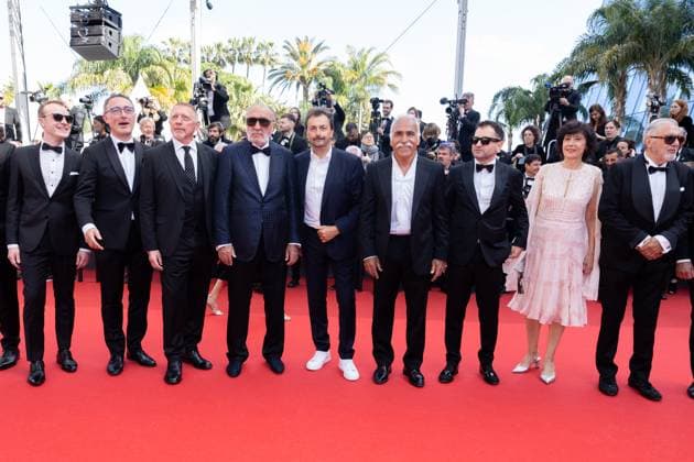 B MontÃ e des marches du film Â L?amour ouf Â lors du 77eme Festival International du Film de Cannes Guest, Tudor Giurgiu, Boris Becker, Ion Tiriac, Henri Leconte, Mansour Bahrami, guest MontÃ e des marches du film Â L?amour ouf Â lors du 77eme Festival International du Film de Cannes, au Palais des Festivals Ã Cannes On may 23rd 2024 Olivier Borde Bestimage Red carpet of the movie Â Beating HeartsÂ during the 77th Cannes International Film Festival at the Palais des Festivals in Cannes, France On may 23rd 2024 Cannes France  Copyright: xOLIVIERxBORDEx xBESTIMAGExOLIVIERxBORDEx xBESTIMAGEx