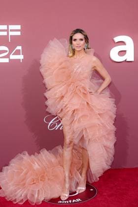 M Photocall of the l?amfAR 2024 gala at l?HÃ tel du Cap Eden Roc, during the 77th Cannes International Film Festival Heidi Klum Photocall of the l?amfAR 2024 gala at l?HÃ tel du Cap Eden Roc, Antibes, during the 77th Cannes International Film Festival On May 23th 2024 in Cap d Antibes, France Moreau Jacovides Bestimage Celebs attending amfAR Gala Cannes 2024 at Hotel du Cap Eden Roc, during the 77th Cannes International Film Festival On May 23th 2024 in Cap d Antibes, France Cap d Antibes France  Copyright: xJACOVIDES-MOREAUx xBESTIMAGExJACOVIDES-MOREAUx xBESTIMAGEx