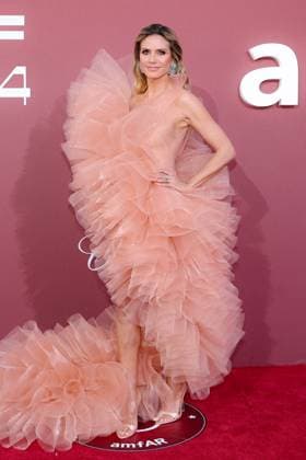 Entertainment Bilder des Tages M Photocall of the l?amfAR 2024 gala at l?HÃ tel du Cap Eden Roc, during the 77th Cannes International Film Festival Heidi Klum Photocall of the l?amfAR 2024 gala at l?HÃ tel du Cap Eden Roc, Antibes, during the 77th Cannes International Film Festival On May 23th 2024 in Cap d Antibes, France Moreau Jacovides Bestimage Celebs attending amfAR Gala Cannes 2024 at Hotel du Cap Eden Roc, during the 77th Cannes International Film Festival On May 23th 2024 in Cap d Antibes, France Cap d Antibes France  Copyright: xJACOVIDES-MOREAUx xBESTIMAGExJACOVIDES-MOREAUx xBESTIMAGEx