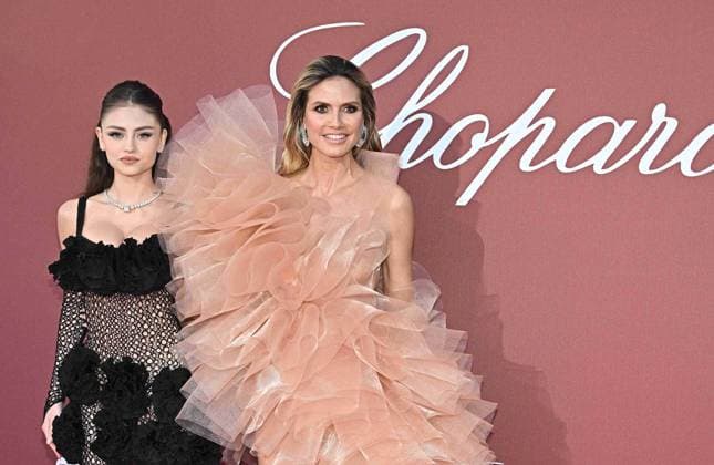 Entertainment Bilder des Tages Arrivals amfAR Cannes Gala - Antibes Heidi Klum and Leni Olumi Klum attend the amfAR Cannes Gala 30th edition presented by Chopard and Red Sea International Film Festival at Hotel du Cap-Eden-Roc on May 23, 2024 in Cap d Antibes, France. Photo by David Niviere ABACAPRESS.COM Antibes France  Copyright: xNivierexDavid ABACAPRESS.COMx