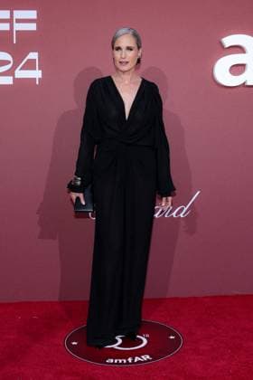 Photocall du gala de l?amfAR 2024 Ã l?HÃ tel du Cap Eden Roc, Antibes, Andie MacDowell Photocall du gala de l?amfAR 2024 Ã l?HÃ tel du Cap Eden Roc, Antibes, lors du 77eme Festival International du Film de Cannes Le 23 mai 2024 Moreau Jacovides Bestimage Celebs attending amfAR Gala Cannes 2024 at Hotel du Cap Eden Roc, during the 77th Cannes International Film Festival On May 23th 2024 in Cap d Antibes, France Cap d Antibes France  Copyright: xJACOVIDES-MOREAUx xBESTIMAGExJACOVIDES-MOREAUx xBESTIMAGEx