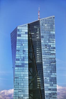 Creative Highlights World ECB European Central Bank, Frankfurt am Main, Hesse, Germany, Europe *** ECB European Central Bank, Frankfurt on Main, Hesse, Germany, Europe Copyright: imageBROKER/StefanxZiese iblszi10661866.jpg