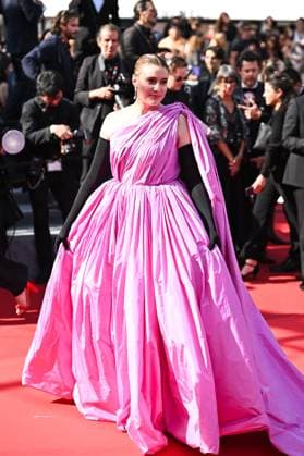 May 23, 2024, Cannes, Cannes, France: GRETA GERWIG attends the L Amour Ouf (Beating Hearts) Red Carpet at the 77th annual Cannes Film Festival at Palais des Festivals on May 23, 2024 in Cannes, France. Cannes France - ZUMAk160 20240523_zip_k160_006 Copyright: xStefanosxKyriazisx