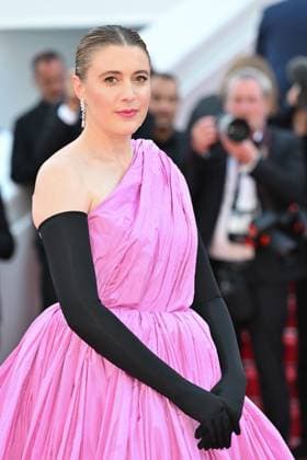 Cannes L Amour Ouf? Red Carpet NG Greta Gerwig attending the ?L Amour Ouf? (Beating Hearts) Screening and Red Carpet at Palais Des Festivals in Cannes, France on May 23 2024 as part of the 77th Cannes Film Festival. Photo by Nicolas Genin ABACAPRESS.COM Cannes France  Copyright: xGeninxNicolas ABACAx