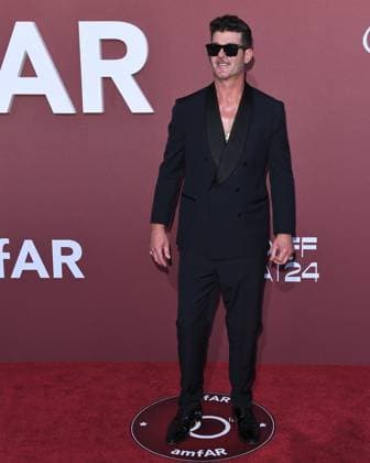 Cannes, France: Cap d Antibes, 30th amfAR gala Cannes In the photo: Robin Thicke Cannes France  - ZUMAp169 20240523_zea_p169_1129 Copyright: xAlbertoxTerenghix