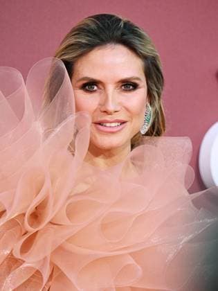 Cannes, France: Cap d Antibes - amfAR Gala Cannes 2024 - In the photo: Heidi Klum Cannes France  - ZUMAp169 20240523_zea_p169_1139 Copyright: xSimonexComix
