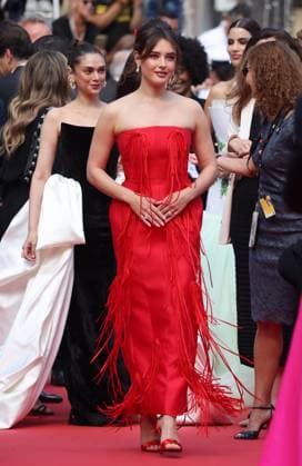 J MontÃ e des marches du film Â L?amour ouf Â lors du 77eme Festival International du Film de Cannes Katherine Langford MontÃ e des marches du film Â L?amour ouf Â lors du 77eme Festival International du Film de Cannes, au Palais des Festivals Ã Cannes Le 23 mai 2024 Jacovides Moreau Bestimage Red carpet of the movie Â Beating Hearts Â during the 77th Cannes International Film Festival at the Palais des Festivals in Cannes, France On may 23th 2024 Cannes France  Copyright: xJACOVIDES-MOREAUx xBESTIMAGExJACOVIDES-MOREAUx xBESTIMAGEx