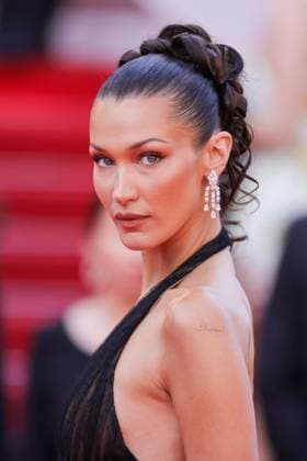 Cannes - L Amour Ouf (Beating Hearts) Red Carpet Bella Hadid attends the L Amour Ouf (Beating Hearts) Red Carpet at the 77th annual Cannes Film Festival at Palais des Festivals on May 23, 2024 in Cannes, France. Photo by ShootPix ABACAPRESS.COM Cannes France  Copyright: xShootPix ABACAx