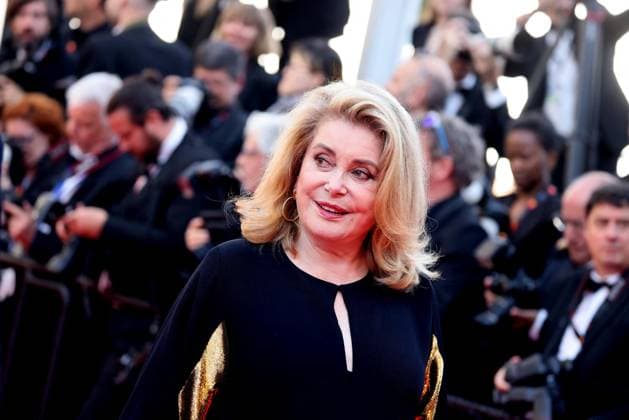 J MontÃ e des marches du film Â L?amour ouf Â lors du 77eme Festival International du Film de Cannes Catherine Deneuve MontÃ e des marches du film Â L?amour ouf Â lors du 77eme Festival International du Film de Cannes, au Palais des Festivals Ã Cannes Le 23 mai 2024 Jacovides Moreau Bestimage Red carpet of the movie Â Beating Hearts Â during the 77th Cannes International Film Festival at the Palais des Festivals in Cannes, France On may 23th 2024 Cannes France  Copyright: xJACOVIDES-MOREAUx xBESTIMAGExJACOVIDES-MOREAUx xBESTIMAGEx