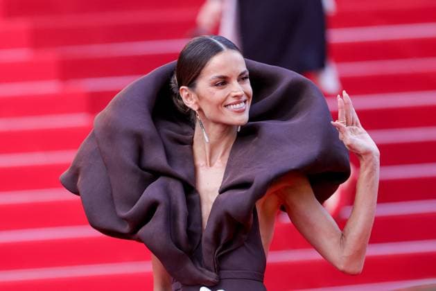 Cannes - L Amour Ouf (Beating Hearts) Red Carpet Izabel Goulart attends the L Amour Ouf (Beating Hearts) Red Carpet at the 77th annual Cannes Film Festival at Palais des Festivals on May 23, 2024 in Cannes, France. Photo by ShootPix ABACAPRESS.COM Cannes France  Copyright: xShootPix ABACAx