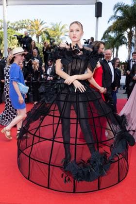 Cannes - L Amour Ouf (Beating Hearts) Red Carpet Guest attends the L Amour Ouf (Beating Hearts) Red Carpet at the 77th annual Cannes Film Festival at Palais des Festivals on May 23, 2024 in Cannes, France. Photo by ShootPix ABACAPRESS.COM Cannes France  Copyright: xShootPix ABACAx