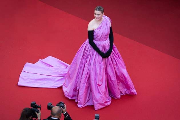 Pool MontÃ e des marches of the film Â L?amour oufÂ during the 77th Cannes International Film Festival Greta Gerwig MontÃ e des marches of the film Â L?amour oufÂ during the 77th Cannes International Film Festival at the Palais des Festivals in Cannes On may 23th 2024 Cannes France Olivier Borde Pool Bestimage Red carpet of the film Â Beating HeartsÂ during the 77th Cannes International Film Festival at the Palais des Festivals in Cannes, France On may 23th 2024 Cannes France  Copyright: xPoolxCannesx xBestimagexPoolxCannesx xBestimagex