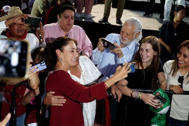 Claudia Sheinbaum Pardo, Mexico s Presidential candidate by Ã¢â‚¬ËœJuntos Hagamos HistoriaÃ¢â‚¬â ¢ alliance attends a rally campaign event heading to the elections at Benito JuoÂ¡rez mayor office esplanade. on May 22, 2024 in Mexico City, Mexico. Mexico City Mexico - ZUMAe321 20240522_zia_e321_011 Copyright: xIsmaelxRosasx