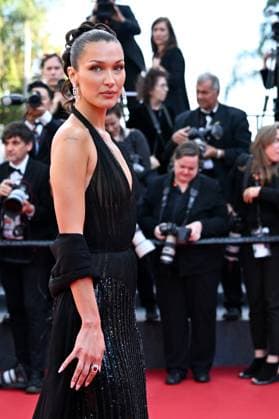 77eme Festival International du Film de Cannes Marche du film LAmour Fou Festival de Cannes 2024 77e Ã dition montee Lamour Ouf Bella Hadid 305439 2024 05 23  Copyright: xLionelxGuericolas MPPx STAR_305439_291