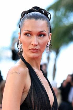 77eme Festival International du Film de Cannes Marche du film LAmour Fou Festival de Cannes 2024 77e Ã dition montee Lamour Ouf Bella Hadid 305439 2024 05 23  Copyright: xLionelxGuericolas MPPx STAR_305439_293