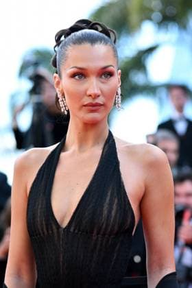 77eme Festival International du Film de Cannes Marche du film LAmour Fou Festival de Cannes 2024 77e Ã dition montee Lamour Ouf Bella Hadid 305439 2024 05 23  Copyright: xLionelxGuericolas MPPx STAR_305439_295