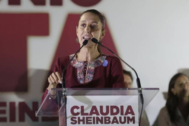 Claudia Sheinbaum Pardo, Mexico s Presidential candidate by Ã¢â‚¬ËœJuntos Hagamos HistoriaÃ¢â‚¬â ¢ alliance speaking during a rally campaign event heading to the elections at Benito JuoÂ¡rez mayor office esplanade. on May 22, 2024 in Mexico City, Mexico. Mexico City Mexico - ZUMAe321 20240522_zia_e321_026 Copyright: xIsmaelxRosasx