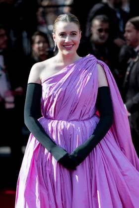 Cannes, France 23th May, 2024 President of the Jury, Greta Gerwig attends L™amour Ouf Beating Hearts Screening red carpet at the 77th annual Cannes Film Festival at Palais des Festivals on May 23, 2024 in Cannes, France CINEMA 77eme Festival de Cannes Red Carpet du film L™amour Ouf Beating Hearts 23 05 2024 NorbertScanella Panoramic 