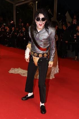 J MontÃ e des marches du film Â All we imagine as light Â lors du 77eme Festival International du Film de Cannes Michael Jackson lookalike MontÃ e des marches du film Â All we imagine as light Â lors du 77eme Festival International du Film de Cannes, au Palais des Festivals Ã Cannes Le 23 mai 2024 Jacovides Moreau Bestimage Red carpet of the movie Â All we imagine as light Â during the 77th Cannes International Film Festival at the Palais des Festivals in Cannes, France On may 23th 2024 Cannes France  Copyright: xJACOVIDES-MOREAUx xBESTIMAGExJACOVIDES-MOREAUx xBESTIMAGEx