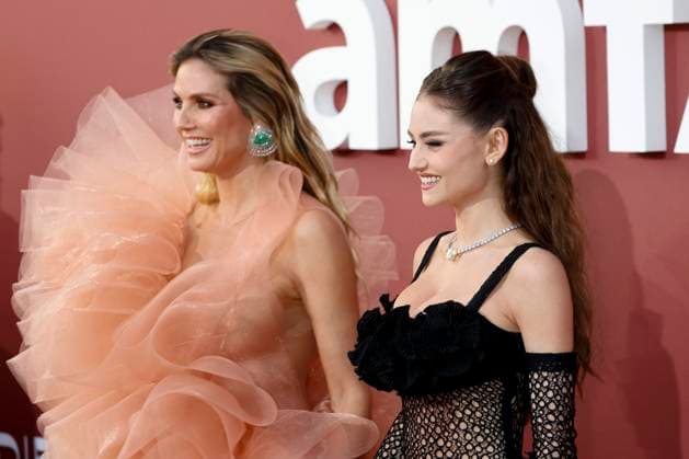 May 23, 2024: Heidi & Leni Klum attend the amfAR Cannes Gala 2024 during the 77th Annual Cannes Filmfest at Hotel du Cap-Eden-Roc in Cap d Antibes, France, on 23 May 2024. Photo: - ZUMAm179 20240523_zep_m179_117 Copyright: xAlecxMichaelx