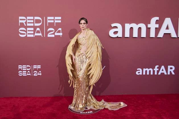 Photocall of the l?amfAR 2024 gala at l?HÃ tel du Cap Eden Roc, during the 77th Cannes International Film Festival Coco Rocha Photocall of the l?amfAR 2024 gala at l?HÃ tel du Cap Eden Roc, Antibes, during the 77th Cannes International Film Festival On May 23th 2024 in Cap d Antibes, France Moreau Jacovides Bestimage Celebs attending amfAR Gala Cannes 2024 at Hotel du Cap Eden Roc, during the 77th Cannes International Film Festival On May 23th 2024 in Cap d Antibes, France Cap d Antibes France  Copyright: xJACOVIDES-MOREAUx xBESTIMAGExJACOVIDES-MOREAUx xBESTIMAGEx