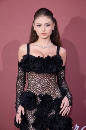 Photocall of the l?amfAR 2024 gala at l?HÃ tel du Cap Eden Roc, during the 77th Cannes International Film Festival Loni Klum Photocall of the l?amfAR 2024 gala at l?HÃ tel du Cap Eden Roc, Antibes, during the 77th Cannes International Film Festival On May 23th 2024 in Cap d Antibes, France Moreau Jacovides Bestimage Celebs attending amfAR Gala Cannes 2024 at Hotel du Cap Eden Roc, during the 77th Cannes International Film Festival On May 23th 2024 in Cap d Antibes, France Cap d Antibes France  Copyright: xJACOVIDES-MOREAUx xBESTIMAGExJACOVIDES-MOREAUx xBESTIMAGEx
