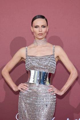Photocall of the l?amfAR 2024 gala at l?HÃ tel du Cap Eden Roc, during the 77th Cannes International Film Festival Natasha Poly Photocall of the l?amfAR 2024 gala at l?HÃ tel du Cap Eden Roc, Antibes, during the 77th Cannes International Film Festival On May 23th 2024 in Cap d Antibes, France Moreau Jacovides Bestimage Celebs attending amfAR Gala Cannes 2024 at Hotel du Cap Eden Roc, during the 77th Cannes International Film Festival On May 23th 2024 in Cap d Antibes, France Cap d Antibes France  Copyright: xJACOVIDES-MOREAUx xBESTIMAGExJACOVIDES-MOREAUx xBESTIMAGEx
