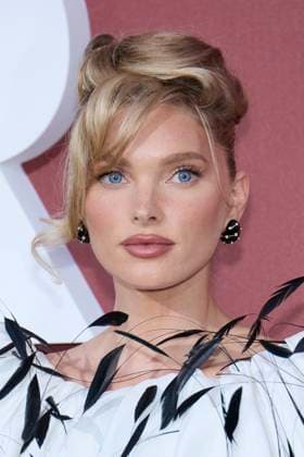 Photocall of the l?amfAR 2024 gala at l?HÃ tel du Cap Eden Roc, during the 77th Cannes International Film Festival Elsa Hosk Photocall of the l?amfAR 2024 gala at l?HÃ tel du Cap Eden Roc, Antibes, during the 77th Cannes International Film Festival On May 23th 2024 in Cap d Antibes, France Moreau Jacovides Bestimage Celebs attending amfAR Gala Cannes 2024 at Hotel du Cap Eden Roc, during the 77th Cannes International Film Festival On May 23th 2024 in Cap d Antibes, France Cap d Antibes France  Copyright: xJACOVIDES-MOREAUx xBESTIMAGExJACOVIDES-MOREAUx xBESTIMAGEx