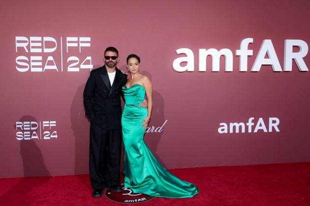 Photocall of the l?amfAR 2024 gala at l?HÃ tel du Cap Eden Roc, during the 77th Cannes International Film Festival Alexandre Mattiussi and Lena Mahfouf Photocall of the l?amfAR 2024 gala at l?HÃ tel du Cap Eden Roc, Antibes, during the 77th Cannes International Film Festival On May 23th 2024 in Cap d Antibes, France Moreau Jacovides Bestimage Celebs attending amfAR Gala Cannes 2024 at Hotel du Cap Eden Roc, during the 77th Cannes International Film Festival On May 23th 2024 in Cap d Antibes, France Cap d Antibes France  Copyright: xJACOVIDES-MOREAUx xBESTIMAGExJACOVIDES-MOREAUx xBESTIMAGEx