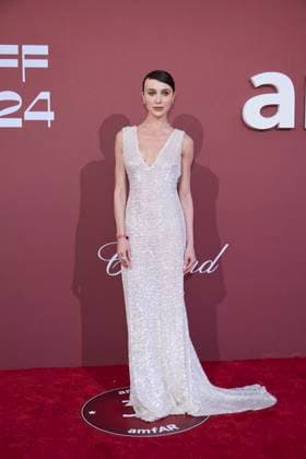 Photocall of the l?amfAR 2024 gala at l?HÃ tel du Cap Eden Roc, during the 77th Cannes International Film Festival Mary Leest Photocall of the l?amfAR 2024 gala at l?HÃ tel du Cap Eden Roc, Antibes, during the 77th Cannes International Film Festival On May 23th 2024 in Cap d Antibes, France Moreau Jacovides Bestimage Celebs attending amfAR Gala Cannes 2024 at Hotel du Cap Eden Roc, during the 77th Cannes International Film Festival On May 23th 2024 in Cap d Antibes, France Cap d Antibes France  Copyright: xJACOVIDES-MOREAUx xBESTIMAGExJACOVIDES-MOREAUx xBESTIMAGEx