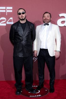 Photocall du gala de l?amfAR 2024 Ã l?HÃ tel du Cap Eden Roc, during the 77th Cannes International Film Festival Zack Bia, Matt Kalish Photocall du gala de l?amfAR 2024 Ã l?HÃ tel du Cap Eden Roc, Antibes, during the 77th Cannes International Film Festival On May 23th 2024 in Cap d Antibes, France Moreau Jacovides Bestimage Celebs attending amfAR Gala Cannes 2024 at Hotel du Cap Eden Roc, during the 77th Cannes International Film Festival On May 23th 2024 in Cap d Antibes, France Cap d Antibes France  Copyright: xJACOVIDES-MOREAUx xBESTIMAGExJACOVIDES-MOREAUx xBESTIMAGEx