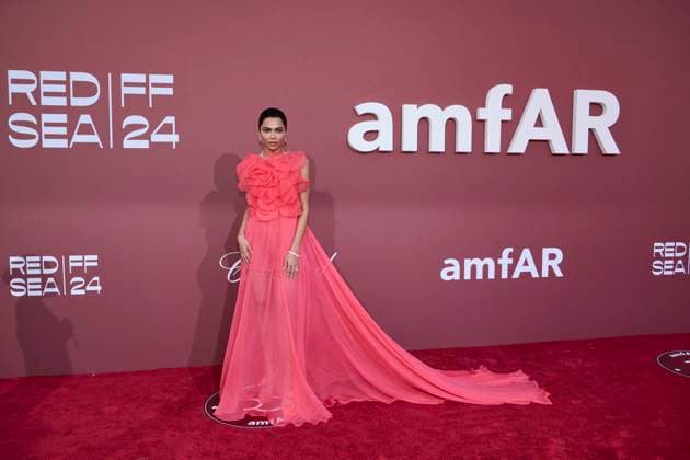 Photocall of the l?amfAR 2024 gala at l?HÃ tel du Cap Eden Roc, during the 77th Cannes International Film Festival Guest Photocall of the l?amfAR 2024 gala at l?HÃ tel du Cap Eden Roc, Antibes, during the 77th Cannes International Film Festival On May 23th 2024 in Cap d Antibes, France Moreau Jacovides Bestimage Celebs attending amfAR Gala Cannes 2024 at Hotel du Cap Eden Roc, during the 77th Cannes International Film Festival On May 23th 2024 in Cap d Antibes, France Cap d Antibes France  Copyright: xJACOVIDES-MOREAUx xBESTIMAGExJACOVIDES-MOREAUx xBESTIMAGEx