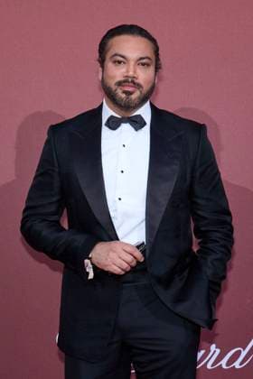 Photocall of the l?amfAR 2024 gala at l?HÃ tel du Cap Eden Roc, during the 77th Cannes International Film Festival Guest Photocall of the l?amfAR 2024 gala at l?HÃ tel du Cap Eden Roc, Antibes, during the 77th Cannes International Film Festival On May 23th 2024 in Cap d Antibes, France Moreau Jacovides Bestimage Celebs attending amfAR Gala Cannes 2024 at Hotel du Cap Eden Roc, during the 77th Cannes International Film Festival On May 23th 2024 in Cap d Antibes, France Cap d Antibes France  Copyright: xJACOVIDES-MOREAUx xBESTIMAGExJACOVIDES-MOREAUx xBESTIMAGEx