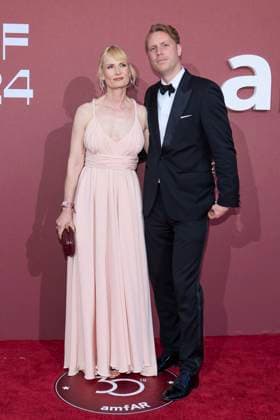 Photocall of the l?amfAR 2024 gala at l?HÃ tel du Cap Eden Roc, during the 77th Cannes International Film Festival Guest Photocall of the l?amfAR 2024 gala at l?HÃ tel du Cap Eden Roc, Antibes, during the 77th Cannes International Film Festival On May 23th 2024 in Cap d Antibes, France Moreau Jacovides Bestimage Celebs attending amfAR Gala Cannes 2024 at Hotel du Cap Eden Roc, during the 77th Cannes International Film Festival On May 23th 2024 in Cap d Antibes, France Cap d Antibes France  Copyright: xJACOVIDES-MOREAUx xBESTIMAGExJACOVIDES-MOREAUx xBESTIMAGEx