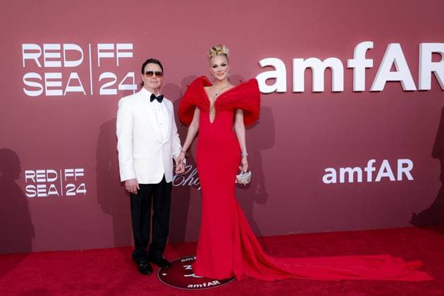 Photocall of the l?amfAR 2024 gala at l?HÃ tel du Cap Eden Roc, during the 77th Cannes International Film Festival Guest Photocall of the l?amfAR 2024 gala at l?HÃ tel du Cap Eden Roc, Antibes, during the 77th Cannes International Film Festival On May 23th 2024 in Cap d Antibes, France Moreau Jacovides Bestimage Celebs attending amfAR Gala Cannes 2024 at Hotel du Cap Eden Roc, during the 77th Cannes International Film Festival On May 23th 2024 in Cap d Antibes, France Cap d Antibes France  Copyright: xJACOVIDES-MOREAUx xBESTIMAGExJACOVIDES-MOREAUx xBESTIMAGEx