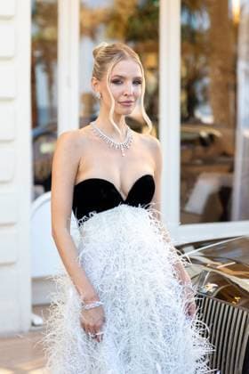Cannes - Leonie Hanne At The Marriott Leonie Hanne at Hotel Marriott during the 77th Cannes Film Festival in Cannes, France on May 24, 2024. Photo by Cyril Chateau BACAPRESS.COM Cannes France  Copyright: xChateauxCyril ABACAx