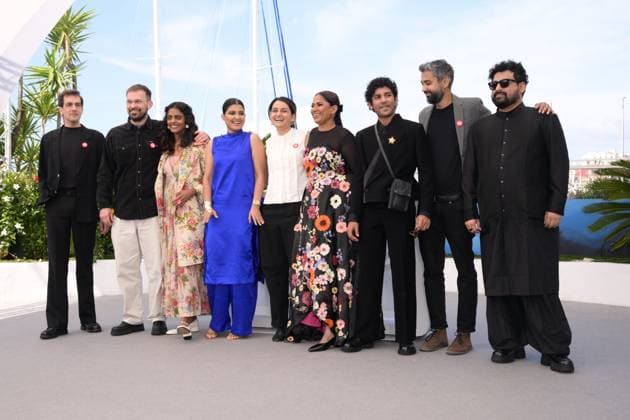 CANNES, FRANCE MAY 24 G D Julien GRAFF, producer, Thomas HAKIM, producer, Kani KUSRUTI, actress, Divya PRABHA, actress, Payal KAPADIA, director, Chhaya KADAM, actress, Hridhu HAROON, actor, Ranabir DAS, director of photography, co-producer, Zico MAITRA, producer during the photocall of the film All we imagine as light in competition at the 77th Cannes Film Festival at the Palais des Festivals on May 24, 2024 in Cannes, France CINEMA 77eme Festival de Cannes Photocall 24 05 2024 ValentinaClaret Panoramic