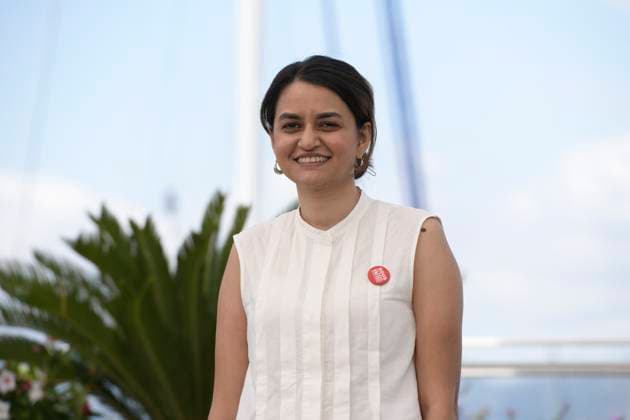 CANNES, FRANCE MAY 24 G D Payal KAPADIA, director, during the photocall of the film All we imagine as light in competition at the 77th Cannes Film Festival at the Palais des Festivals on May 24, 2024 in Cannes, France CINEMA 77eme Festival de Cannes Photocall 24 05 2024 ValentinaClaret Panoramic 