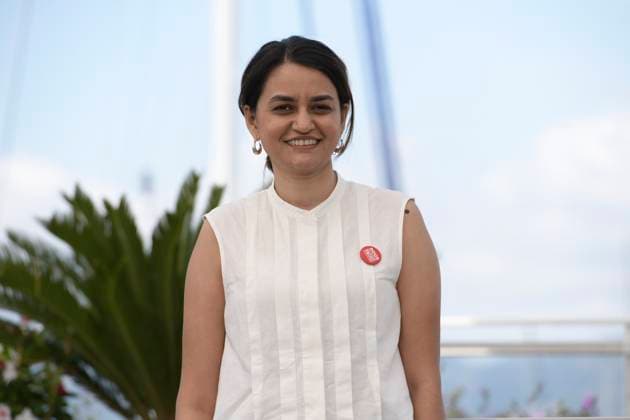 CANNES, FRANCE MAY 24 G D Payal KAPADIA, director, during the photocall of the film All we imagine as light in competition at the 77th Cannes Film Festival at the Palais des Festivals on May 24, 2024 in Cannes, France CINEMA 77eme Festival de Cannes Photocall 24 05 2024 ValentinaClaret Panoramic 