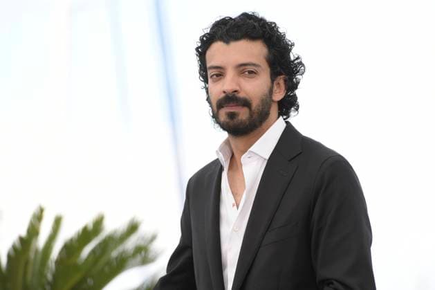 CANNES, FRANCE MAY 24 G D Maria BAHRAWI, actress, during the photocall of the film Â Norah Â in compÃ tition Un Certain Regard at the 77th Cannes Film Festival at the Palais des Festivals on May 24, 2024 in Cannes, France CINEMA 77eme Festival de Cannes Photocall 24 05 2024 ValentinaClaret Panoramic 
